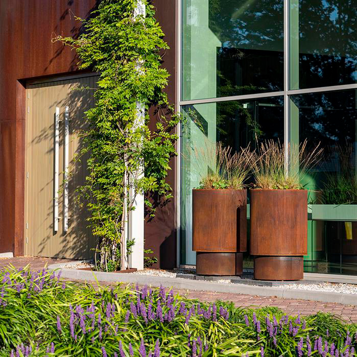 Avara Corten-istutusastia