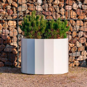 Monikulma alumiini-istutusastia