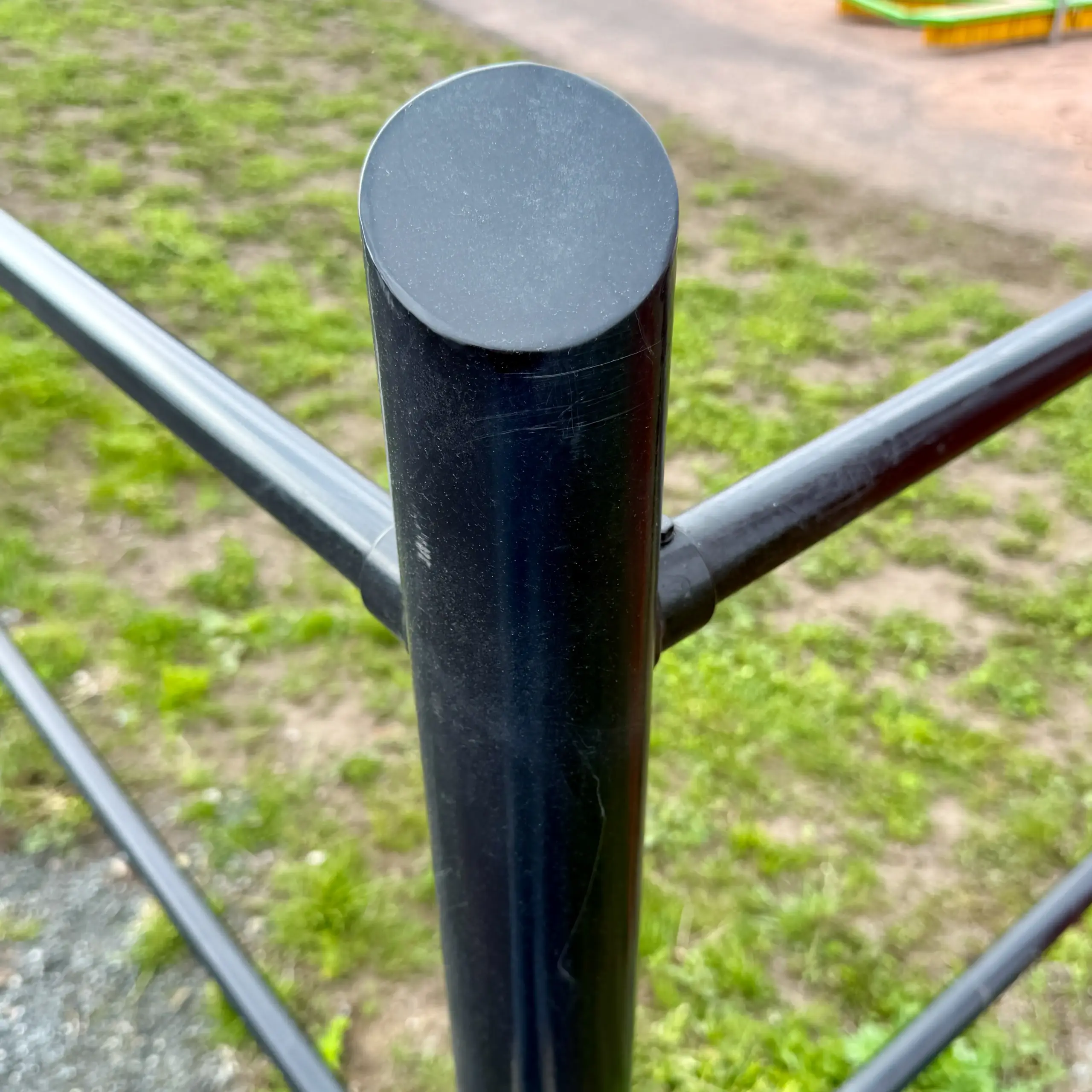 Haveno Pyöreä teräsaitatolppa 90°-kulmatolppa